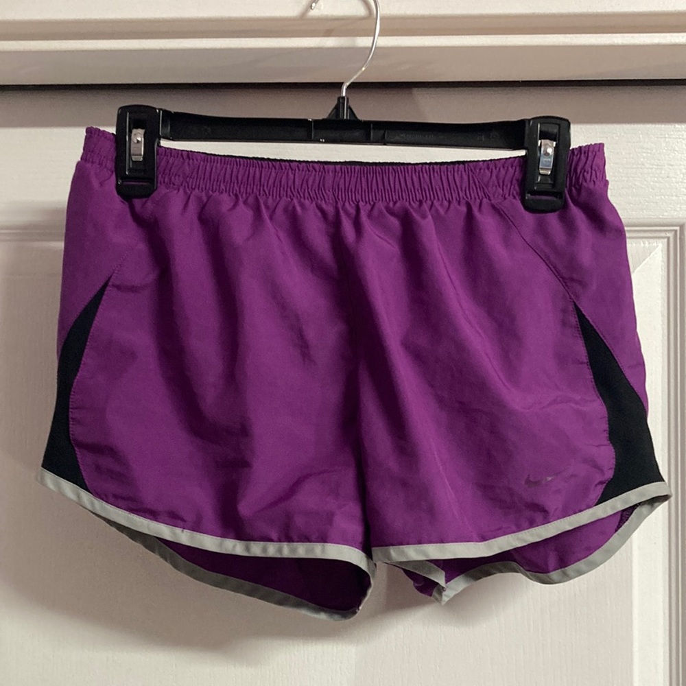 Nike Women’s Drifit Running Shorts